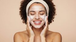 Stop Washing Your Hair This Often, Dermatologists Warn – You’re Training Your Scalp to Misbehave