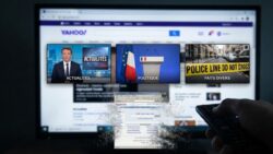 Yahoo France: from missing page message to a snapshot of French politics, crime and media debates