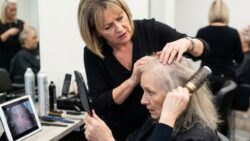 “I’m a Hairdresser”: The Bad Habit Fine-Hair Clients Have and It Gets Worse After 50
