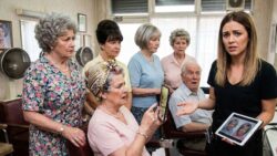 “They Age You Instantly”: 5 Granny-Style Hair Trends Hairdressers Say to Ditch After 50