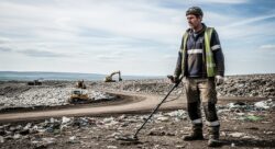 For 12 years he searched in vain for his 737 million euros in a landfill. Thanks to a soon?to?be?released series, he now has a second chance